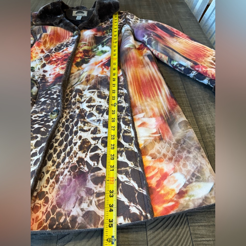 Multicolor Teddy Jacket - Picture 15 of 16
